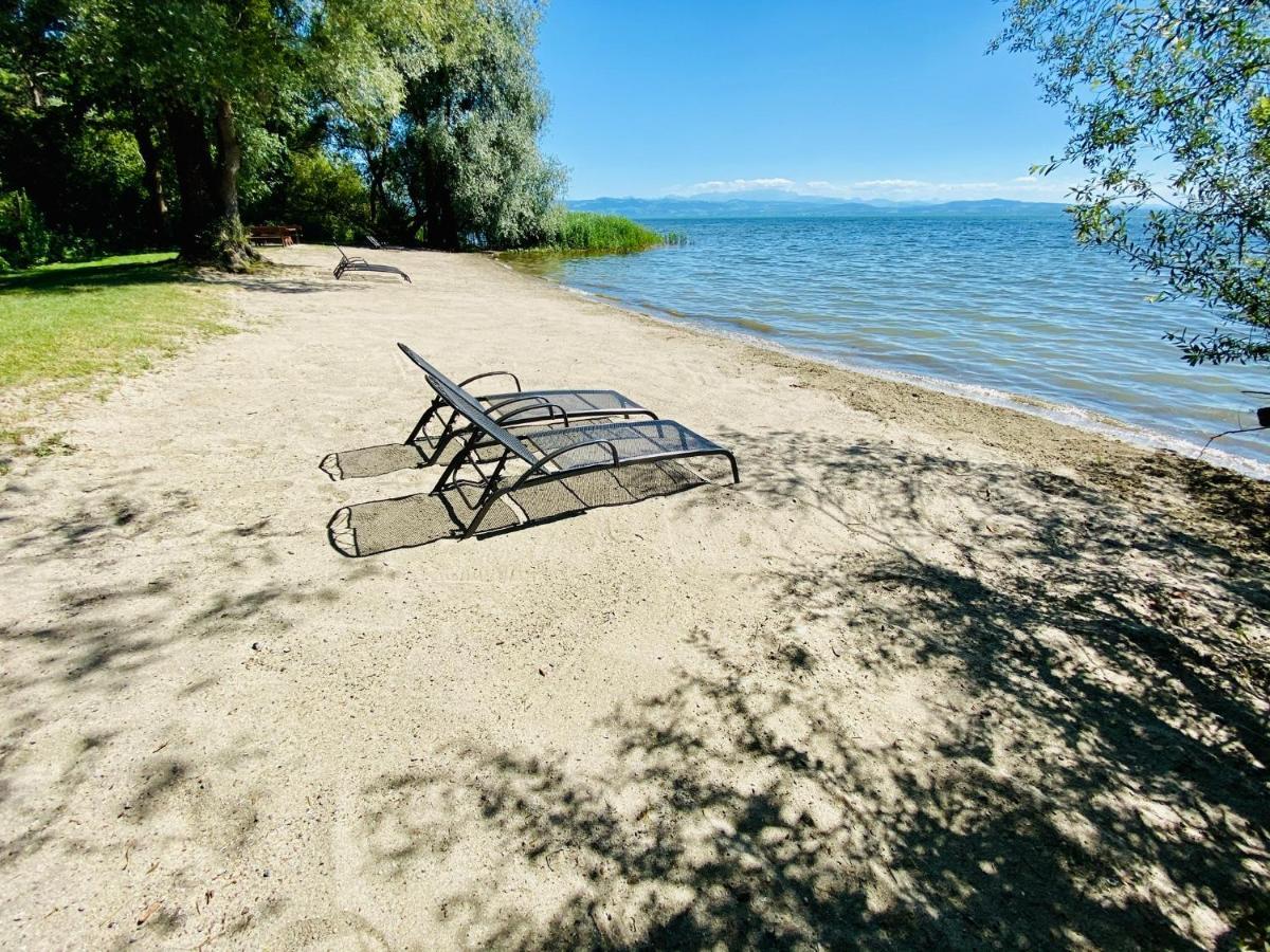 Ferien-Apartment Eisvogel Im Naturschutzgebiet Mit Privatstrand Friedrichshafen Luaran gambar